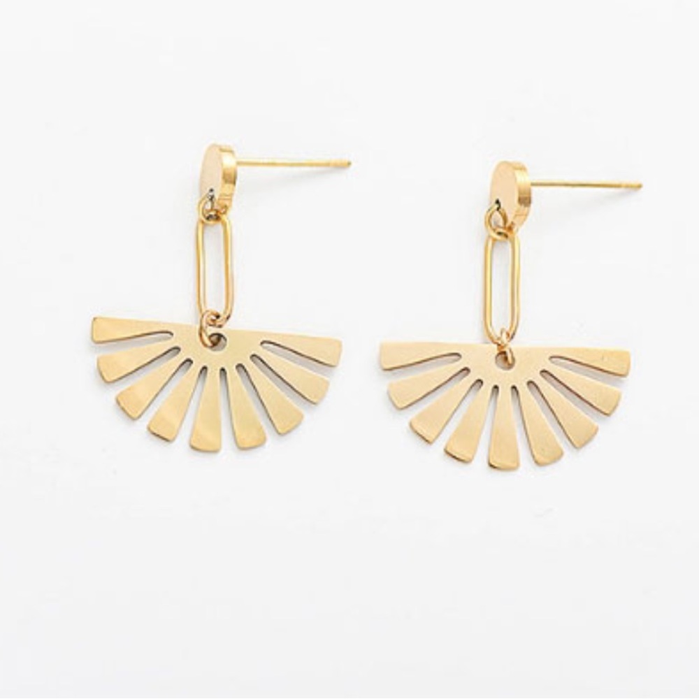 Dangling Fan Shape Earrings